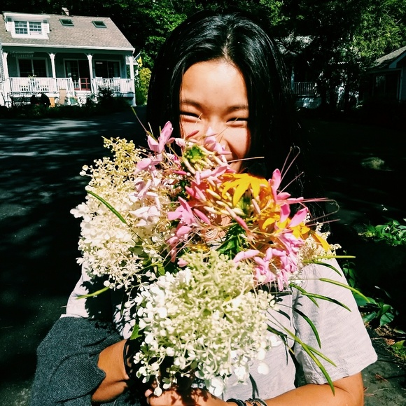 Meet your Posher, Zoë - Picture 3 of 3